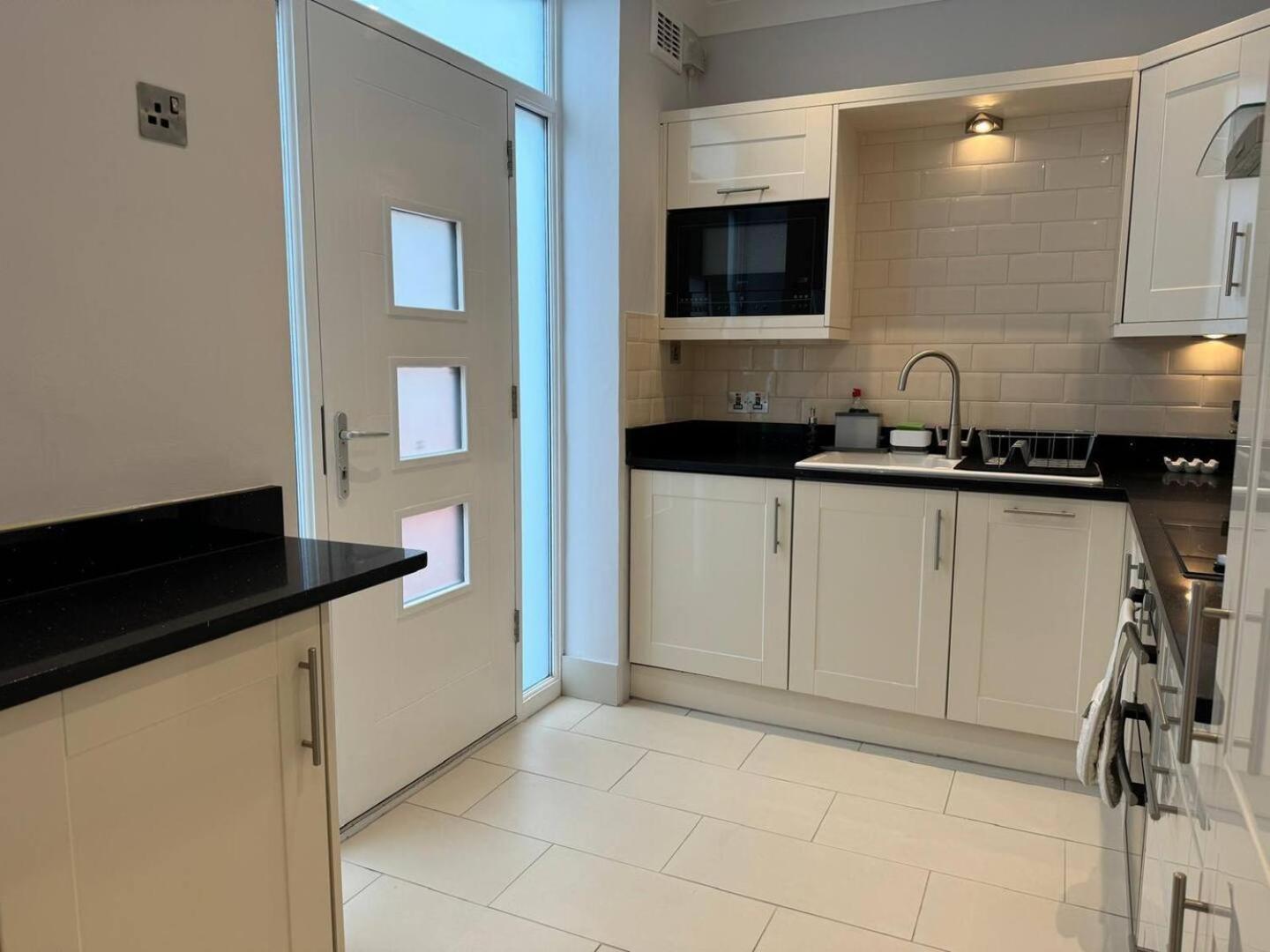 4million Pound Large Mayfair House 1600 Sq Ft Sleeps 6 *